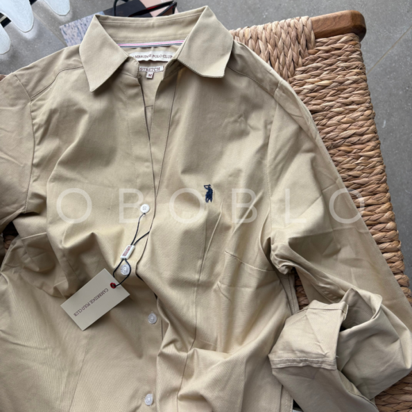 Beige 🥯 Cuello V