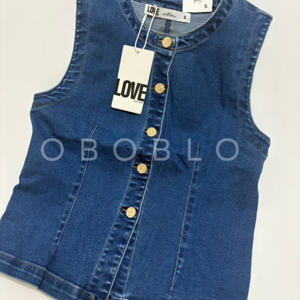 Denim vest !